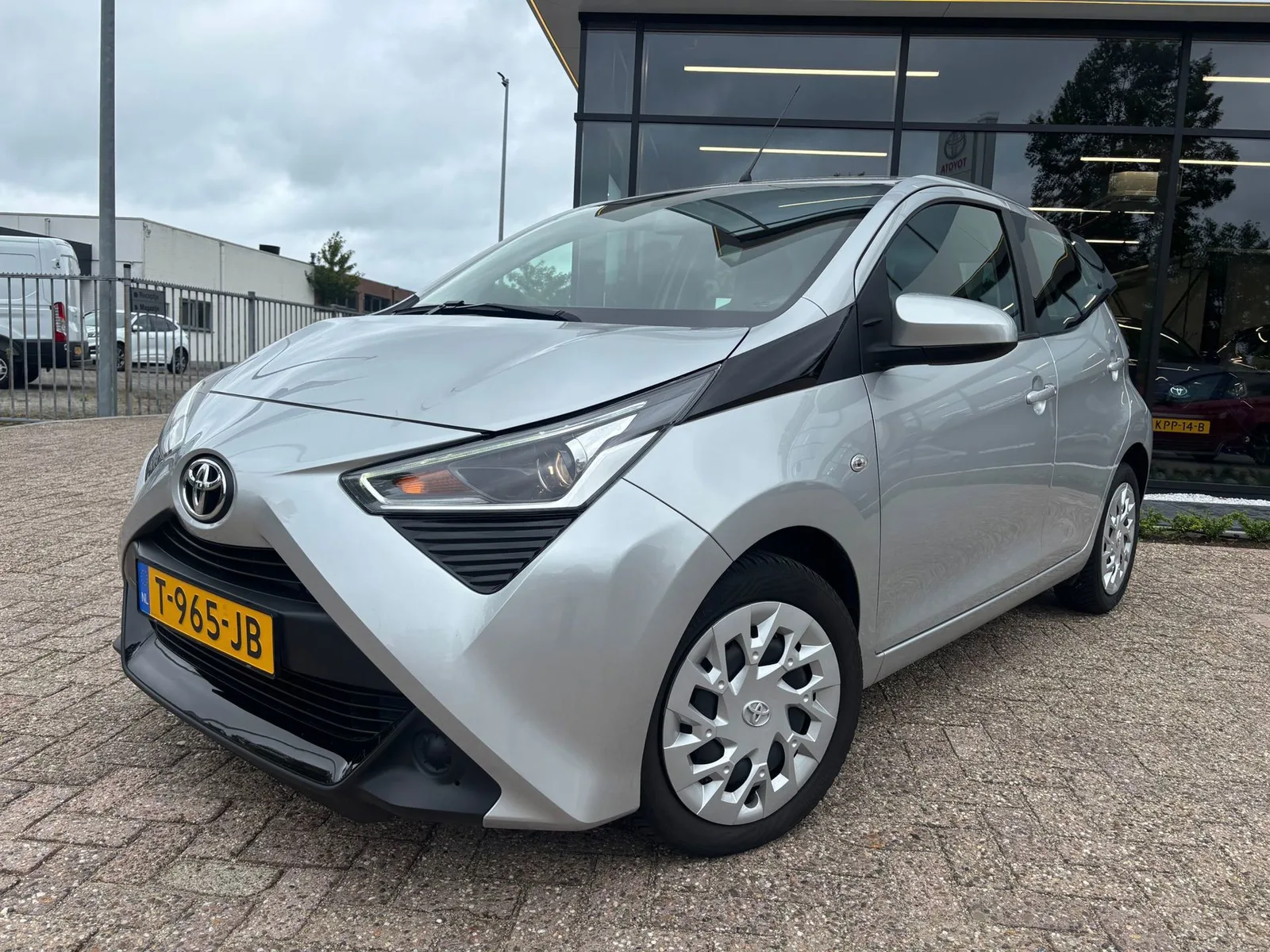 Toyota Aygo (2022) — foto 1