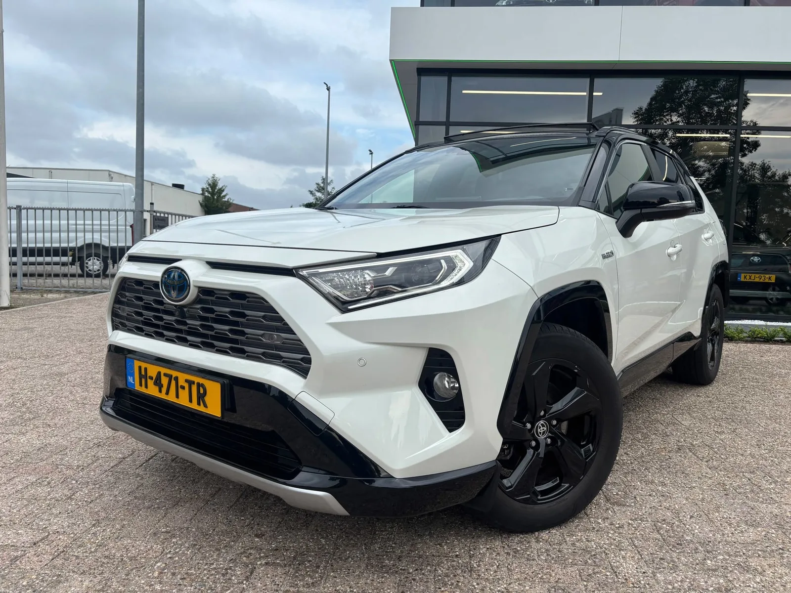Toyota RAV4 (2020) — foto 1