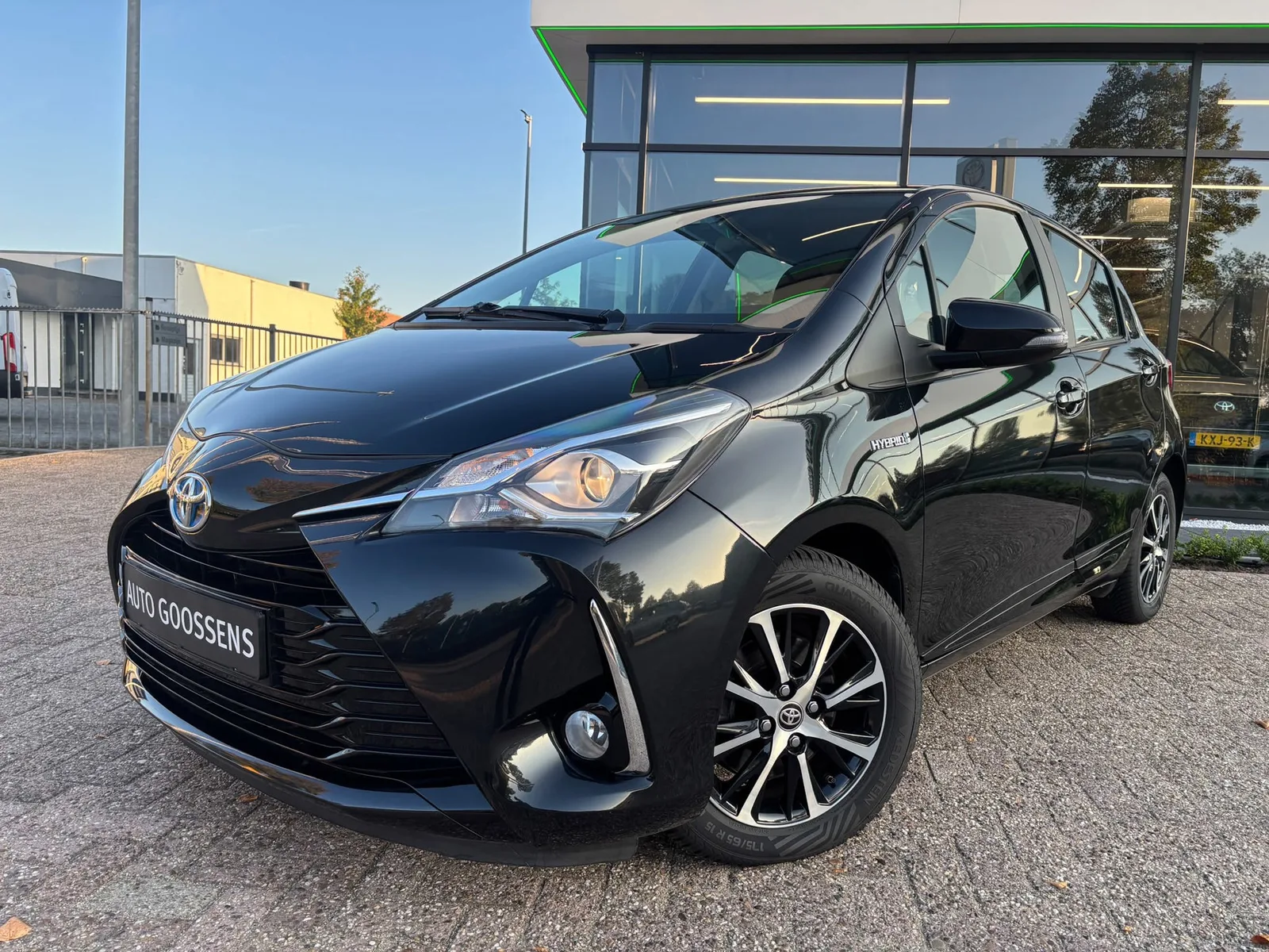 Toyota Yaris (2018) — foto 1