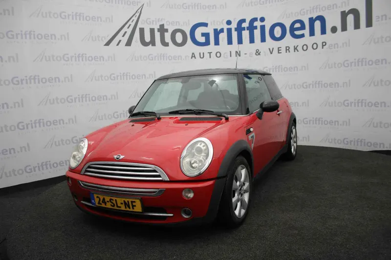 MINI Cooper (2006)