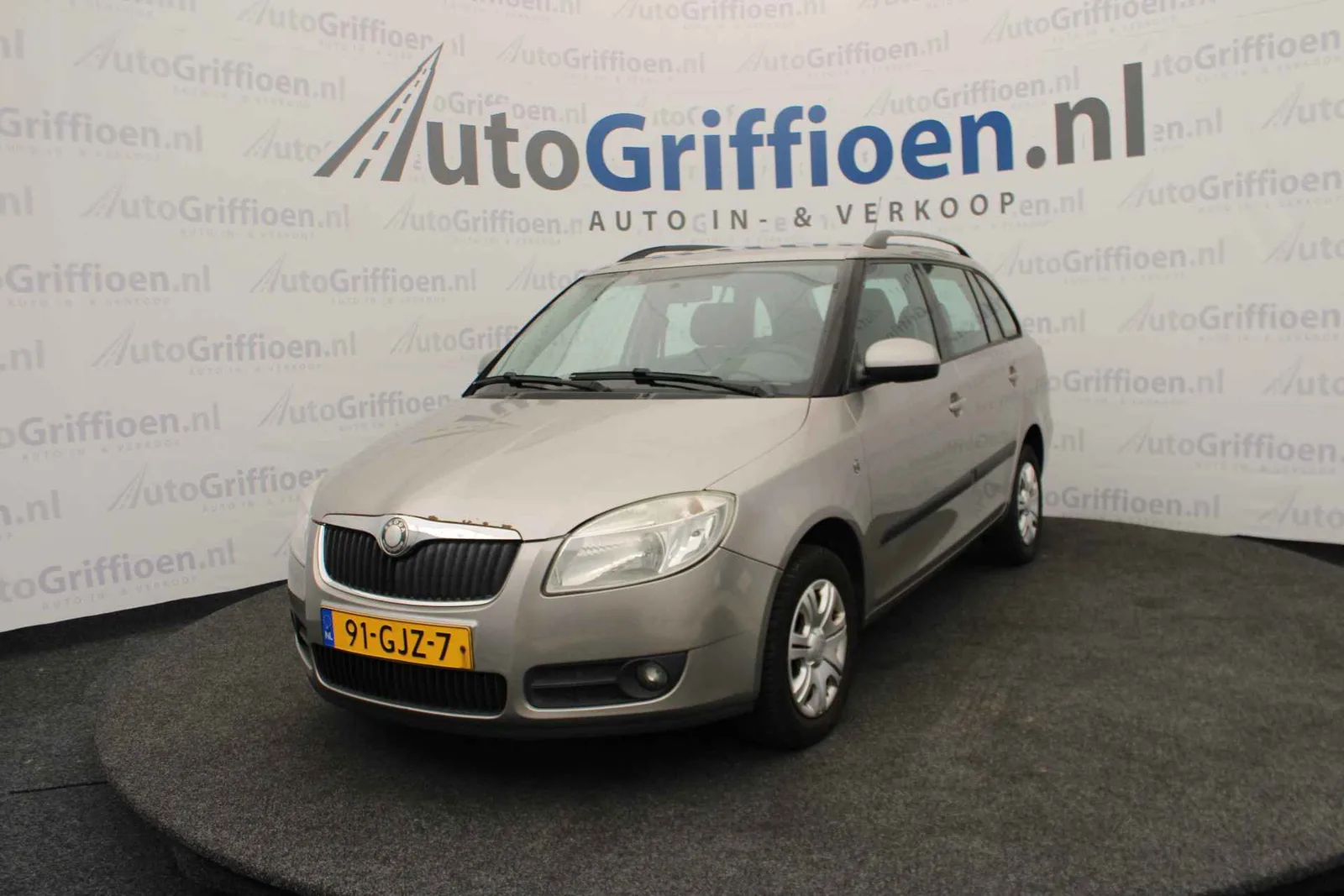 Škoda Fabia (2008) — foto 1