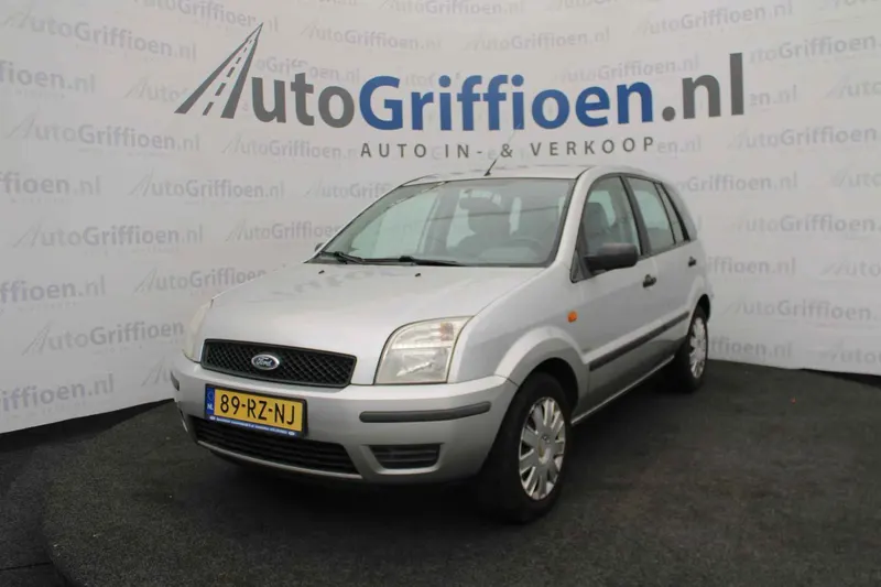 Ford Fusion (2005)