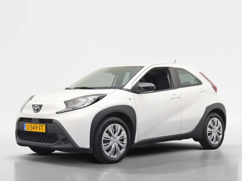 Toyota Aygo (2023) — foto 1