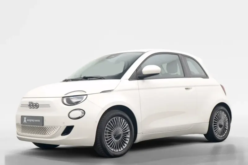 Fiat 500 (2023)