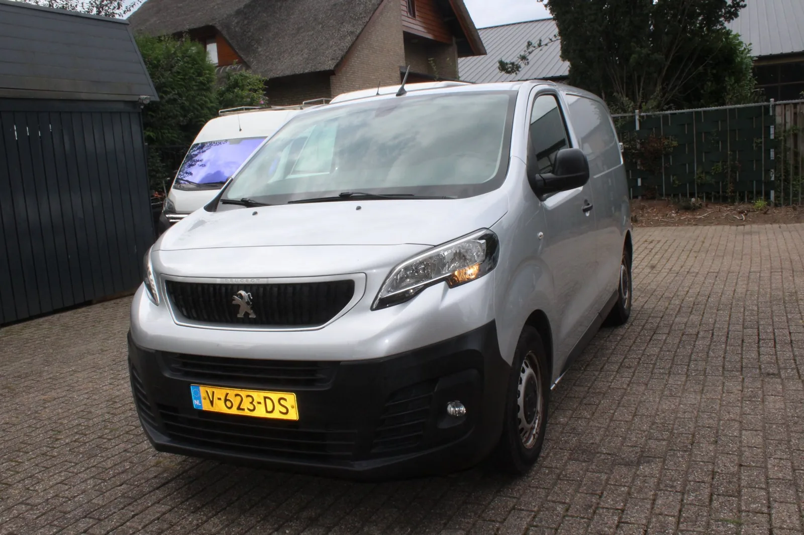 Peugeot Expert (2017) — foto 1
