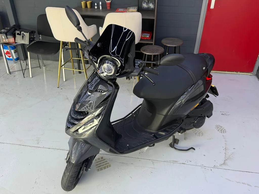 Piaggio Zip (2023) — foto 1