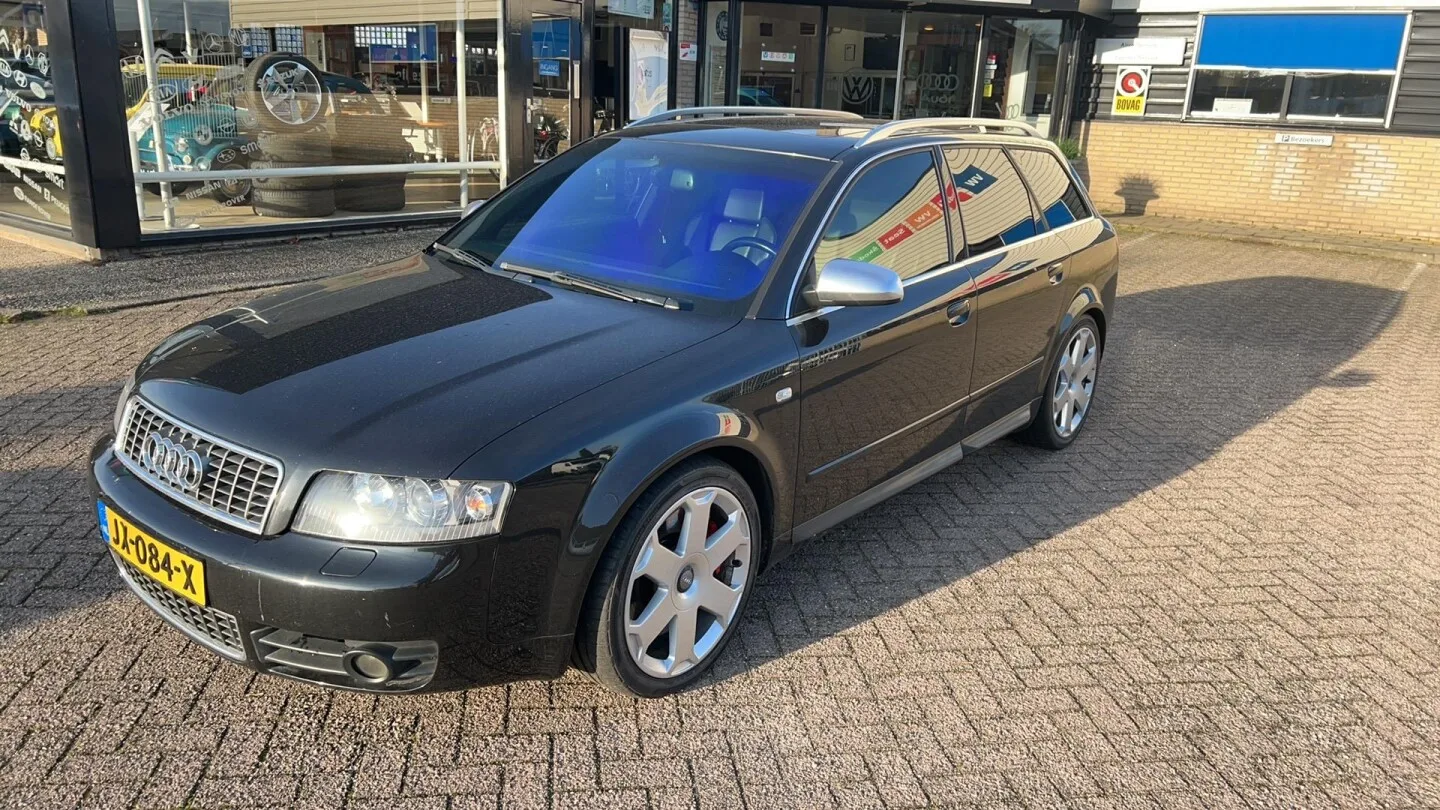 Audi A4 (2004) — foto 1