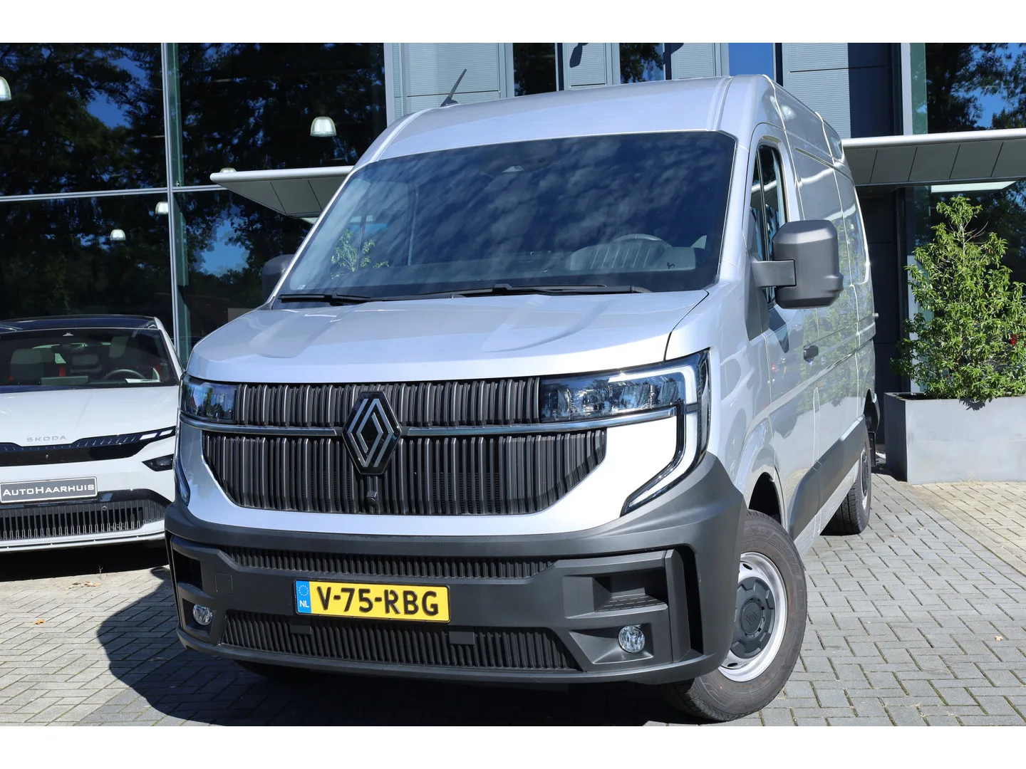 Renault Master (2024) — foto 1