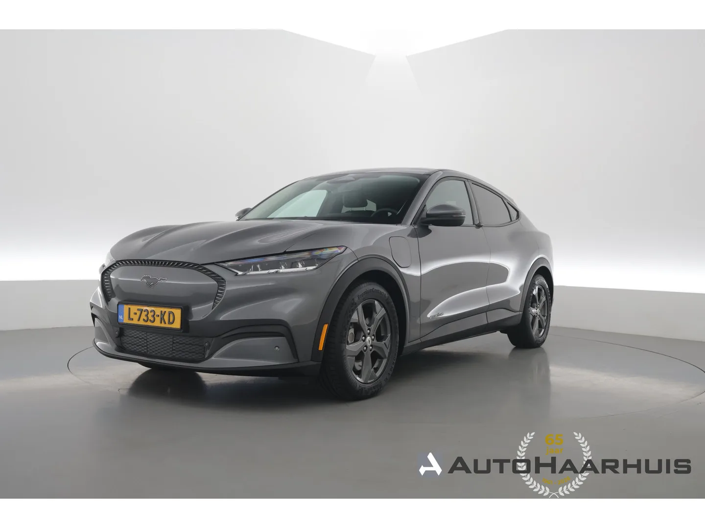 Ford Mustang Mach-E (2021) — foto 1