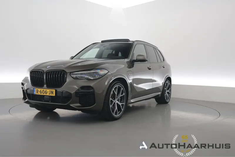 BMW X5 (2022)