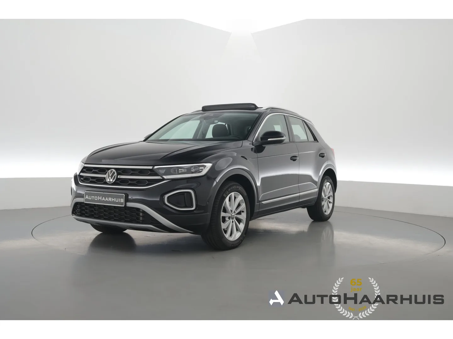 Volkswagen T-Roc (2022) — foto 1