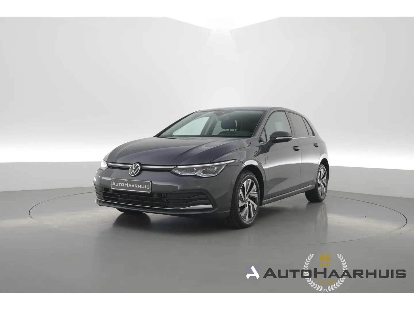 Volkswagen Golf (2022) — foto 1