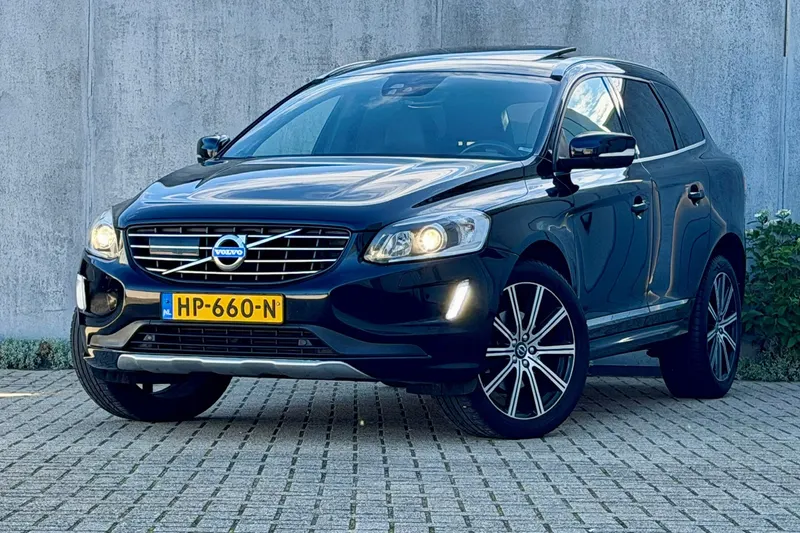 Volvo XC60 (2015)