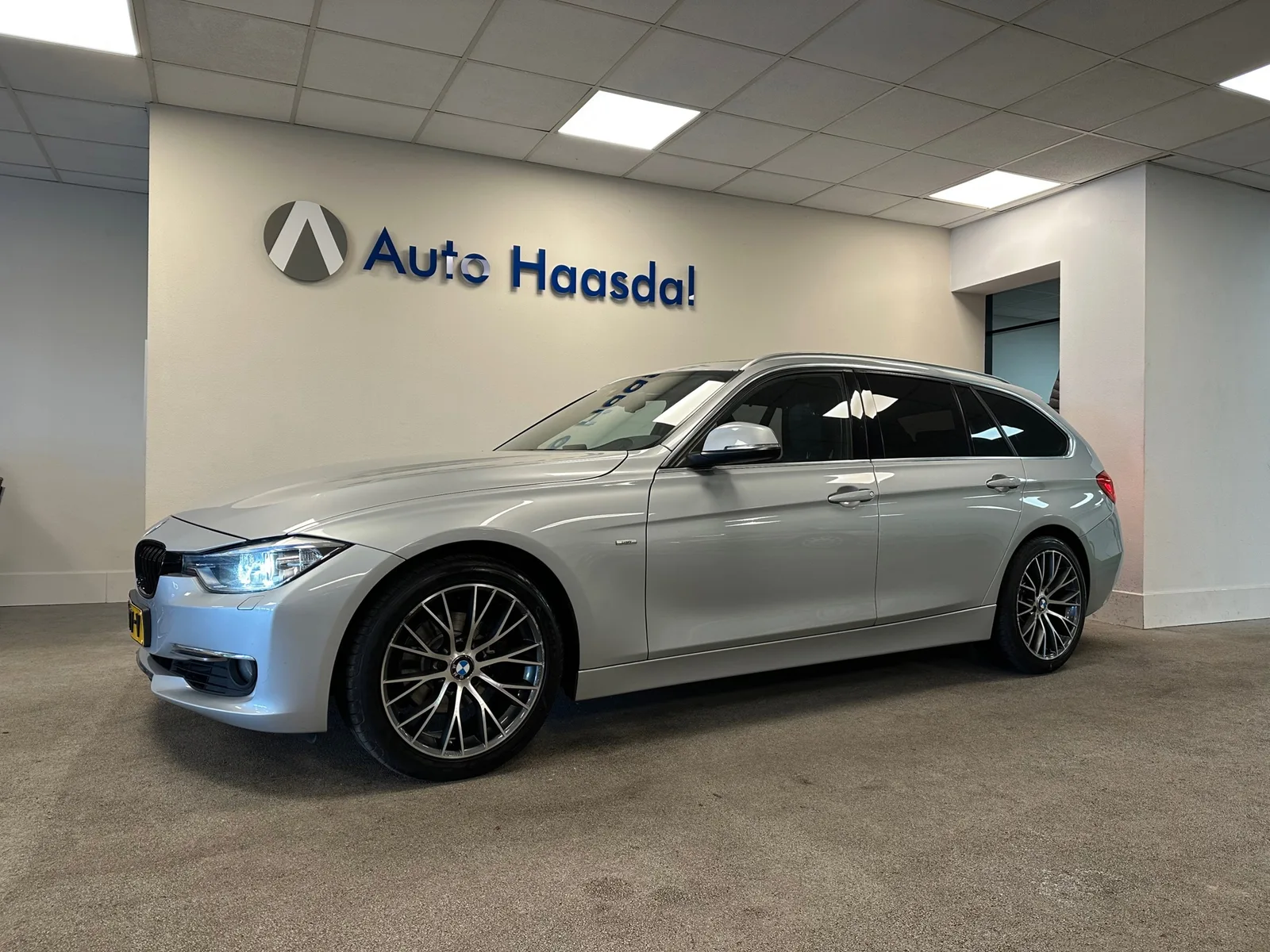 BMW 3-Serie (2015) — foto 1