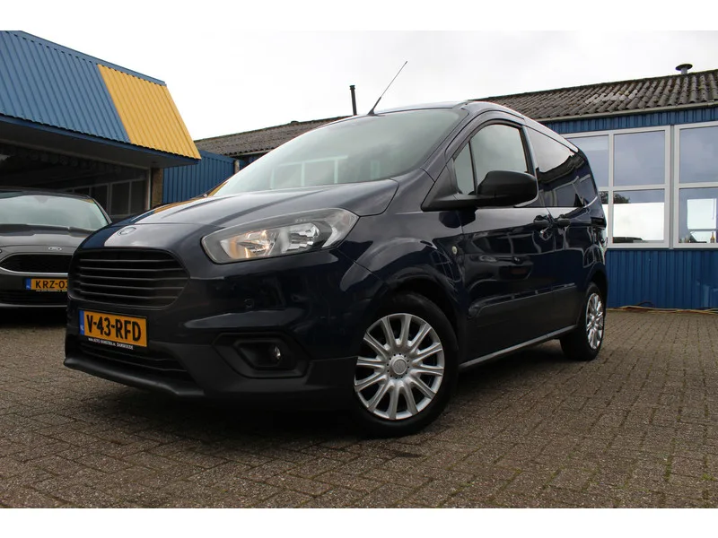 Ford Transit Courier (2019) — foto 1