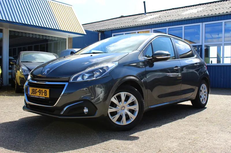 Peugeot 208 (2016)