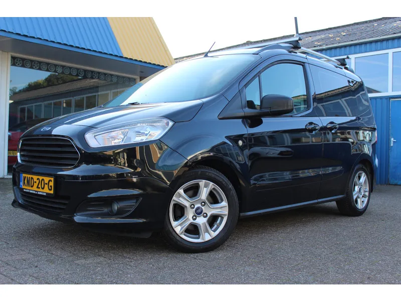 Ford Tourneo Courier (2014) — foto 1