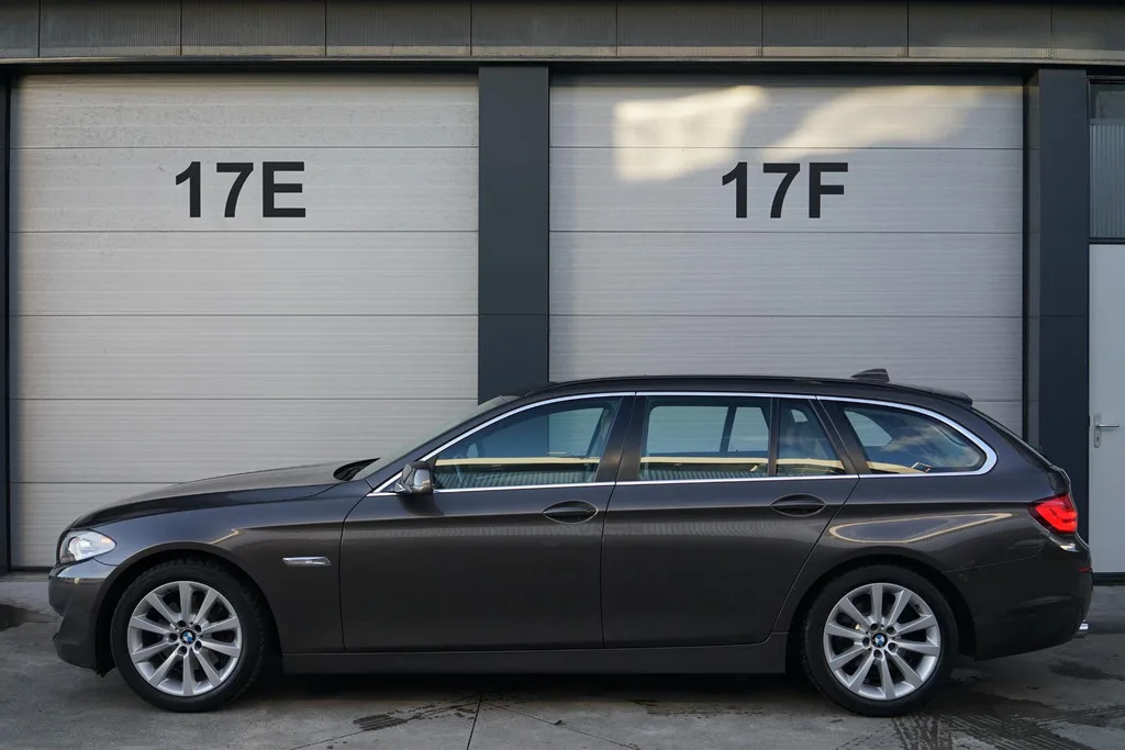 BMW 5-Serie (2011) — foto 1