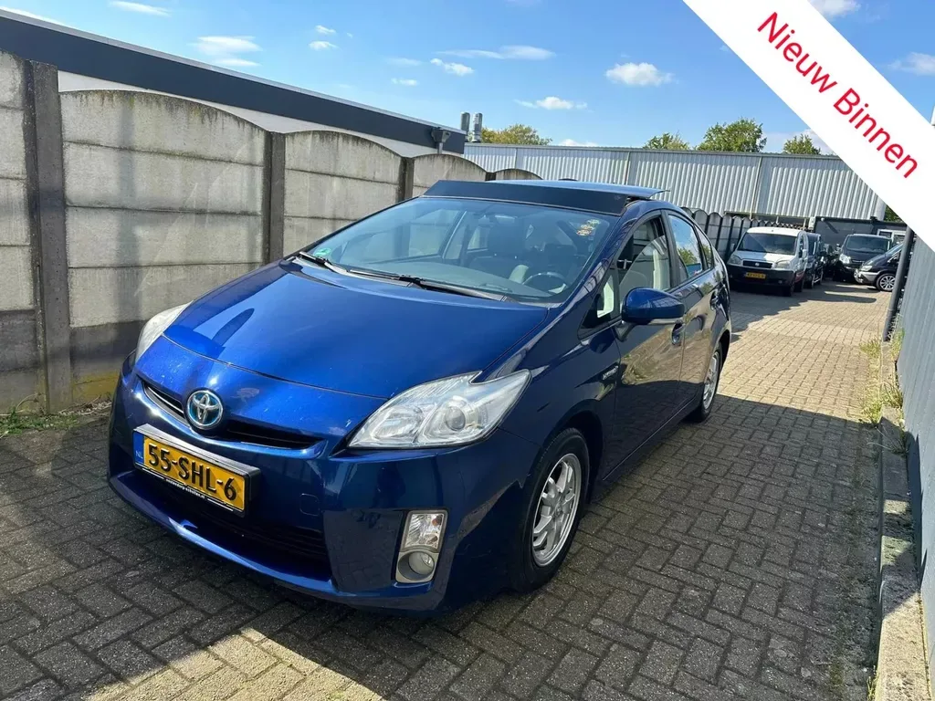 Toyota Prius (2010) — foto 1