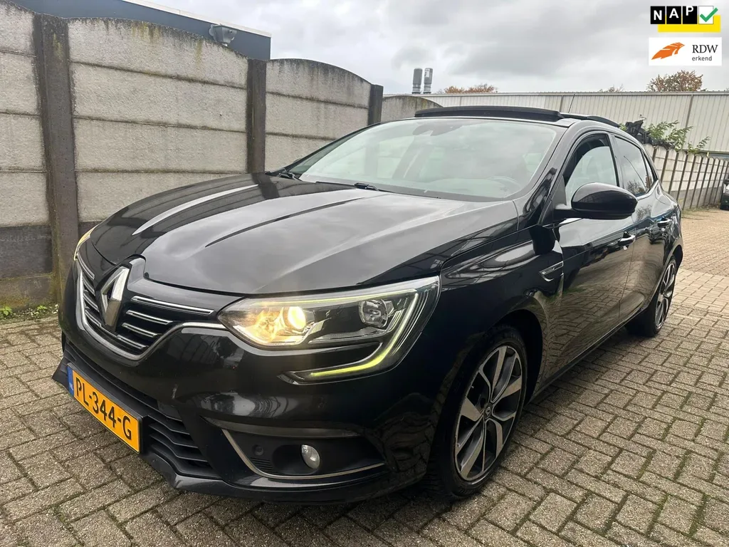 Renault Mégane (2017) — foto 1