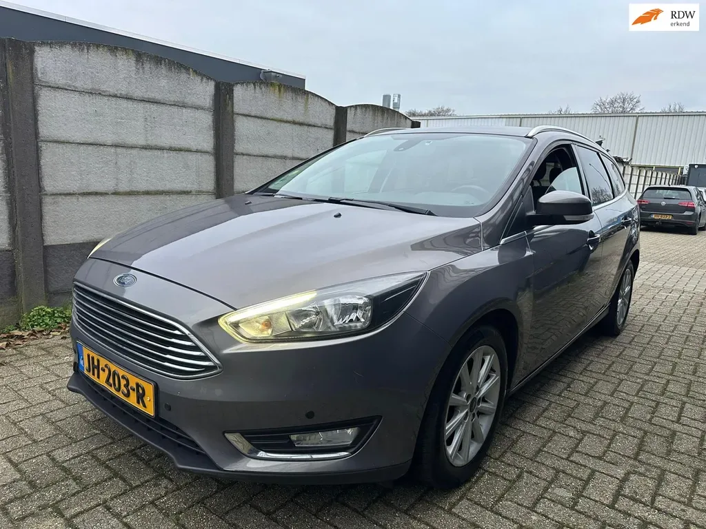 Ford Focus (2015) — foto 1