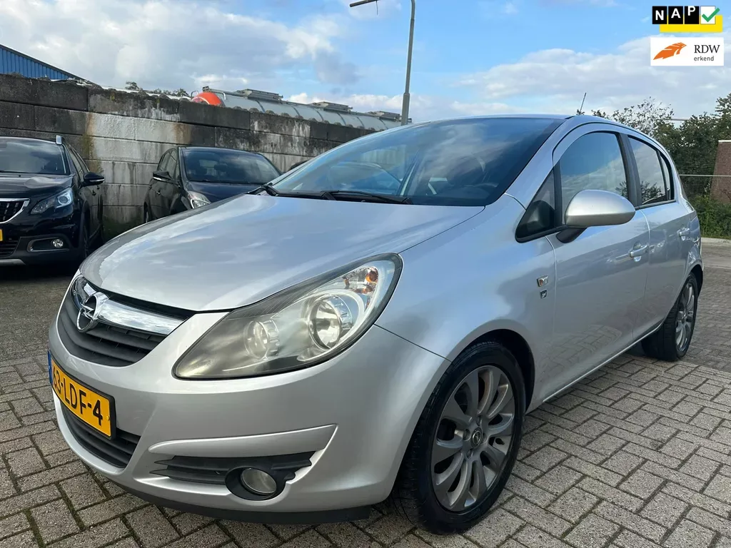 Opel Corsa (2010) — foto 1