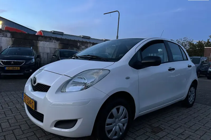 Toyota Yaris (2009)