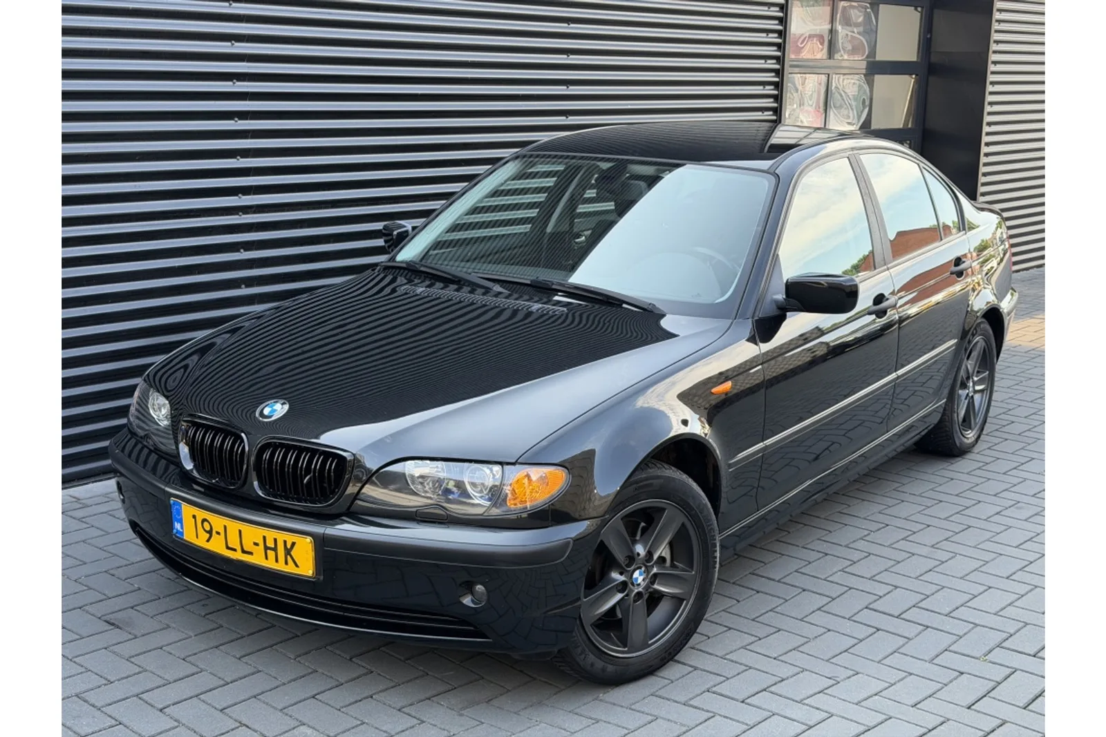 BMW 3-Serie (2003) — foto 1