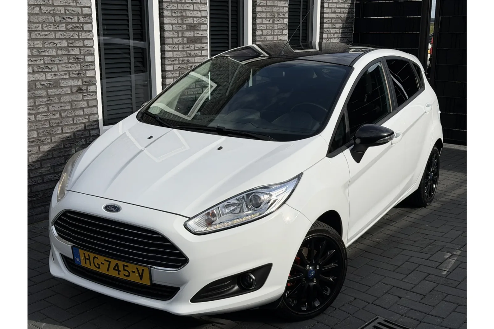 Ford Fiesta (2015) — foto 1