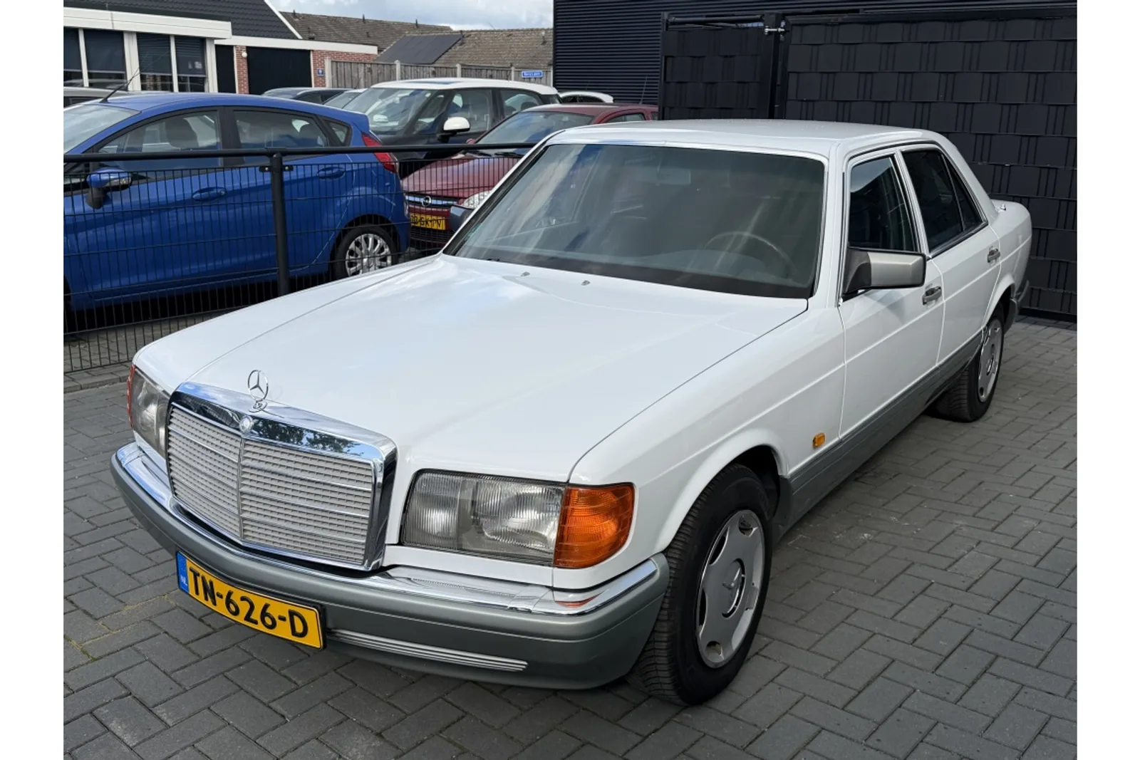 Mercedes-Benz S-Klasse (1988) — foto 1