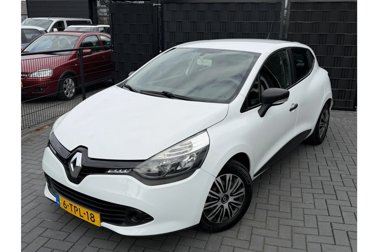 Renault Clio (2014) — foto 1