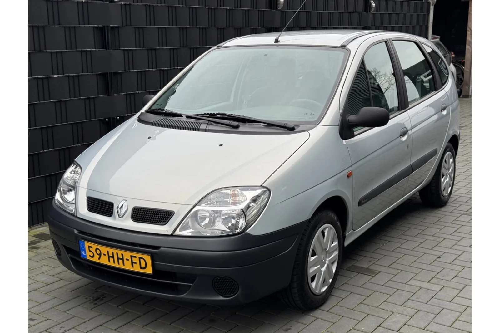 Renault Scénic (2001) — foto 1