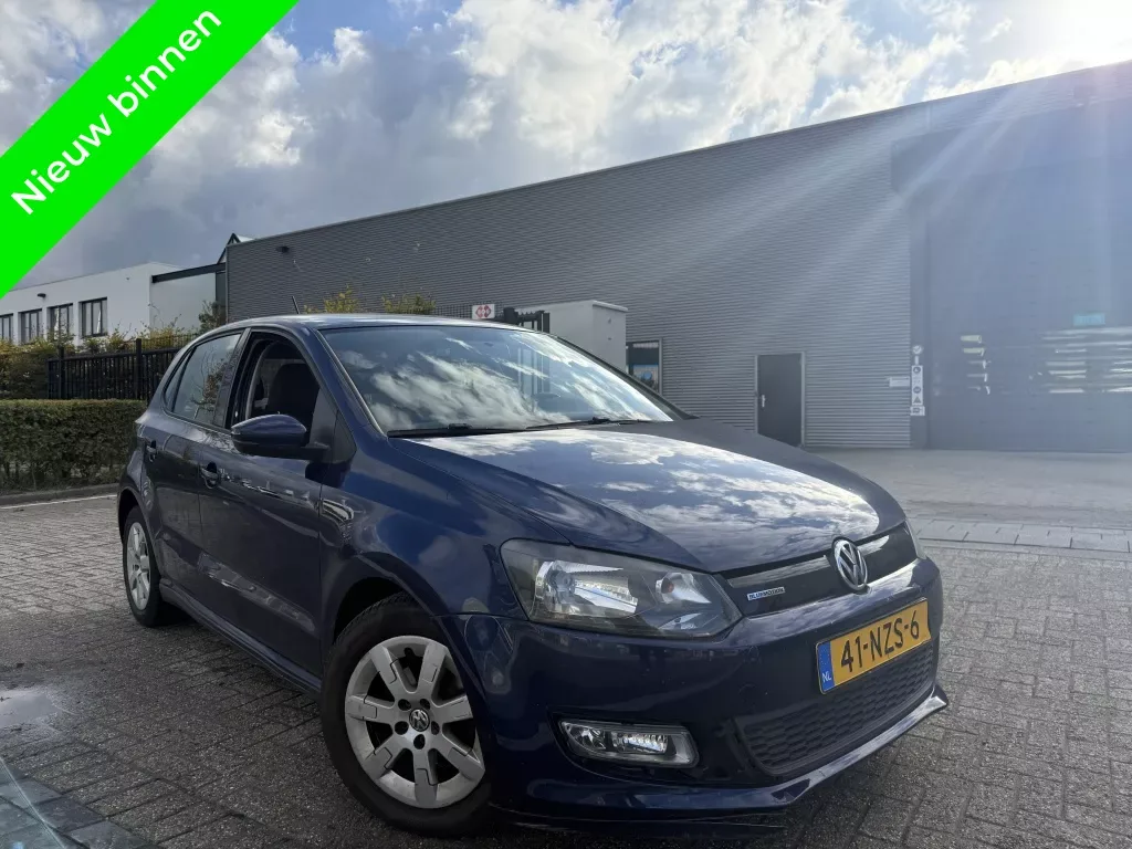 Volkswagen Polo (2011) — foto 1
