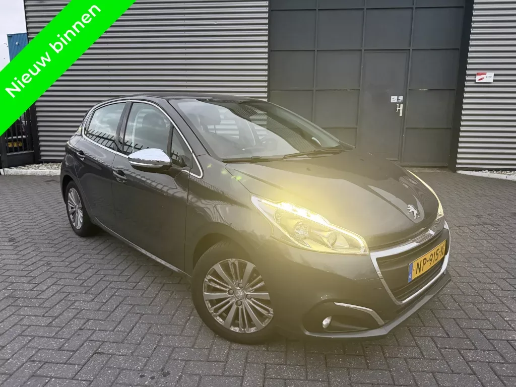 Peugeot 208 (2017) — foto 1