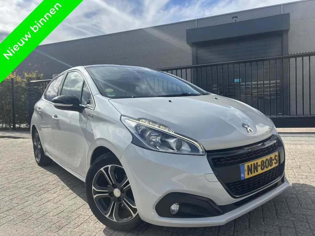 Peugeot 208 (2017) — foto 1