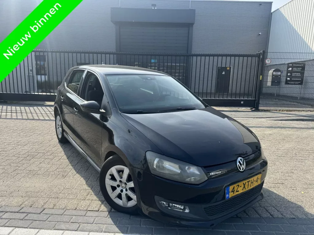 Volkswagen Polo (2012) — foto 1