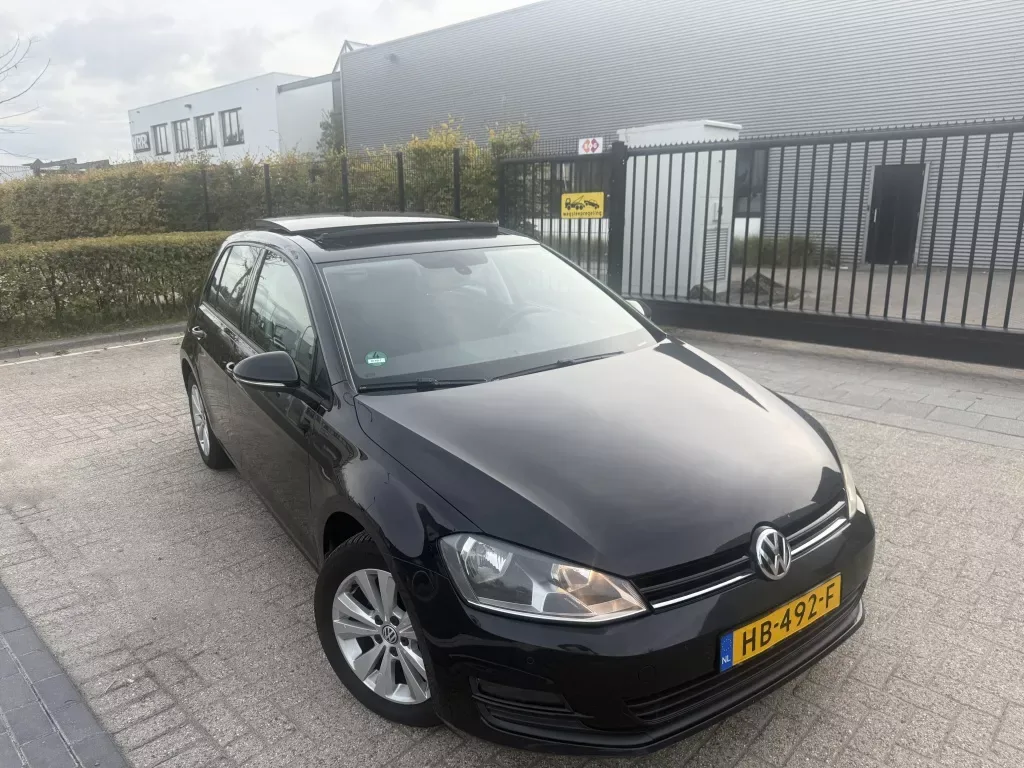 Volkswagen Golf (2015) — foto 1