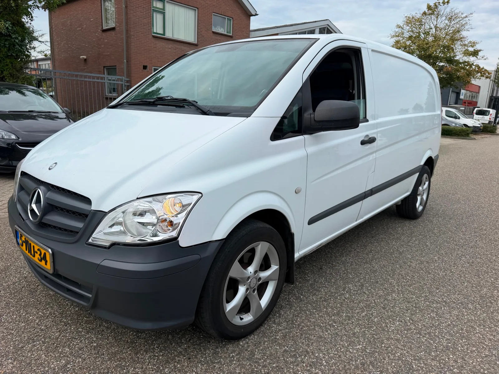 Mercedes-Benz Vito (2011) — foto 1