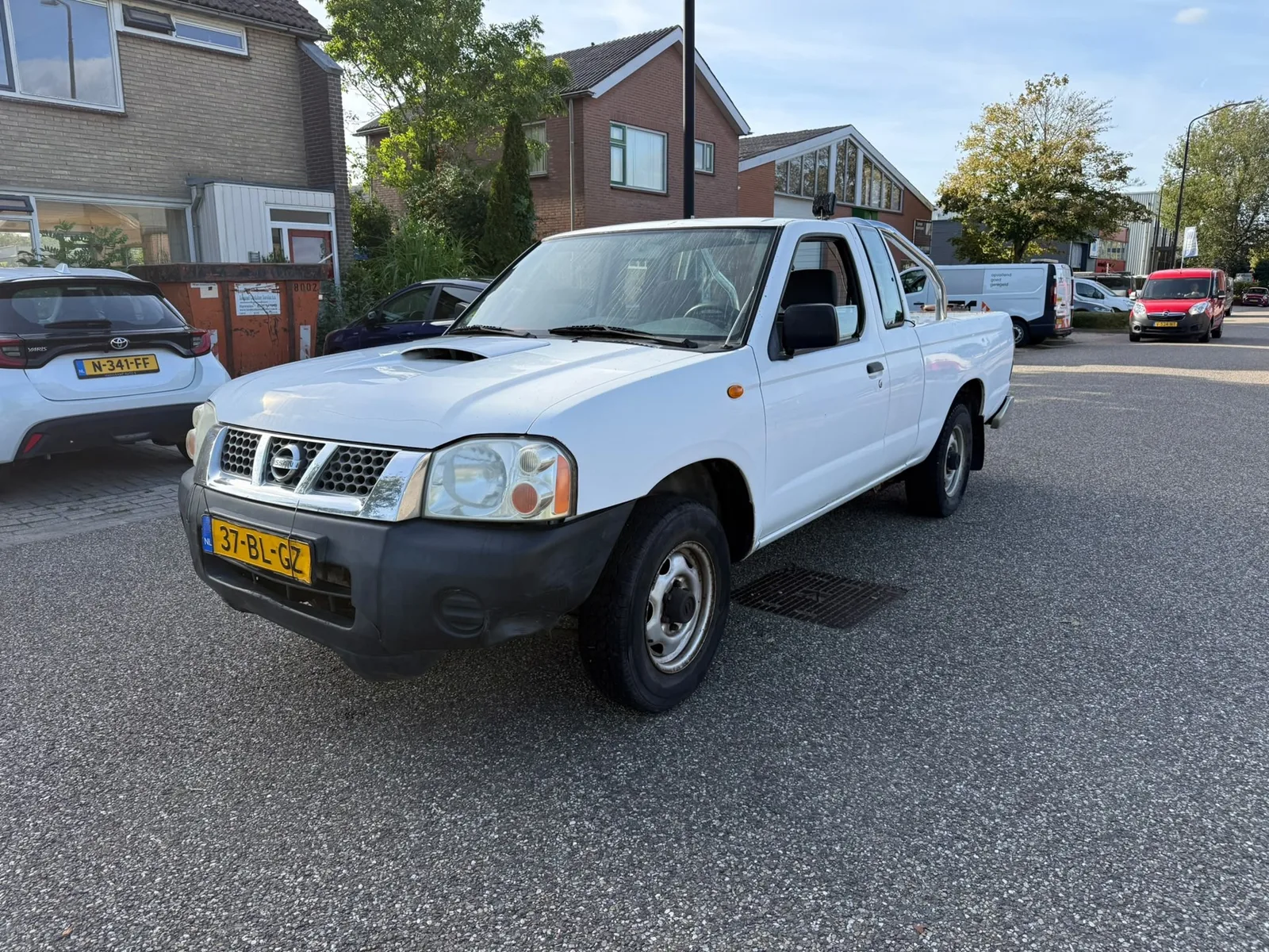 Nissan Pick-up (2004) — foto 1