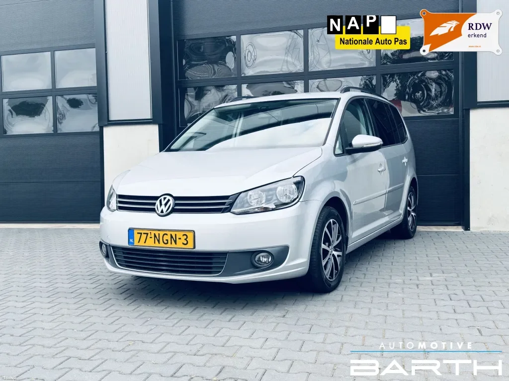 Volkswagen Touran (2010) — foto 1