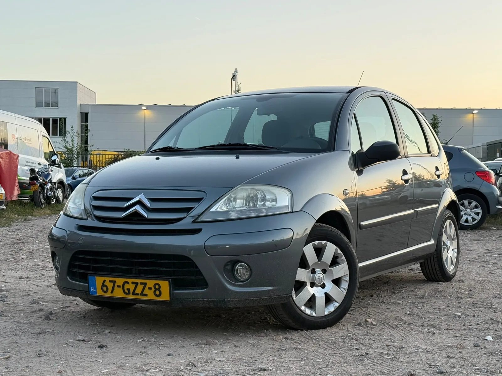 Citroën C3 (2008) — foto 1