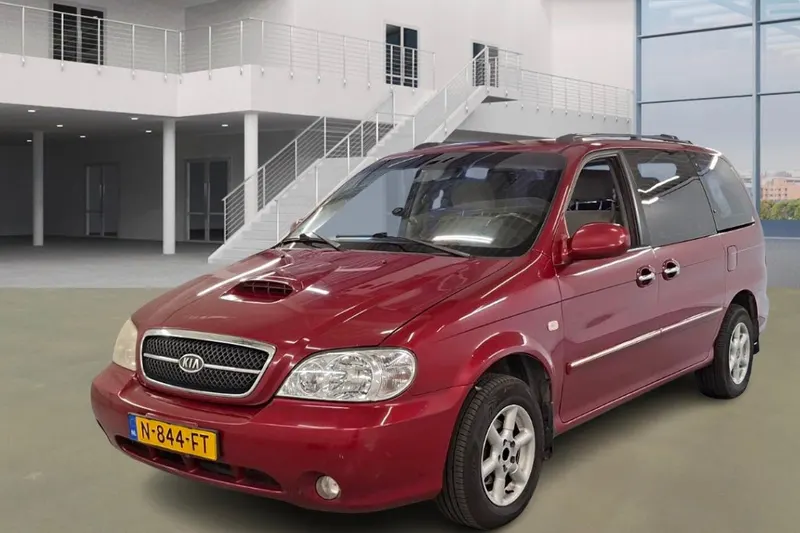 Kia Carnival (2005)