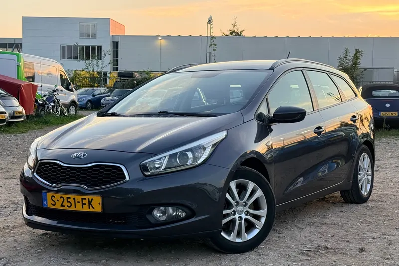Kia Ceed (2013)