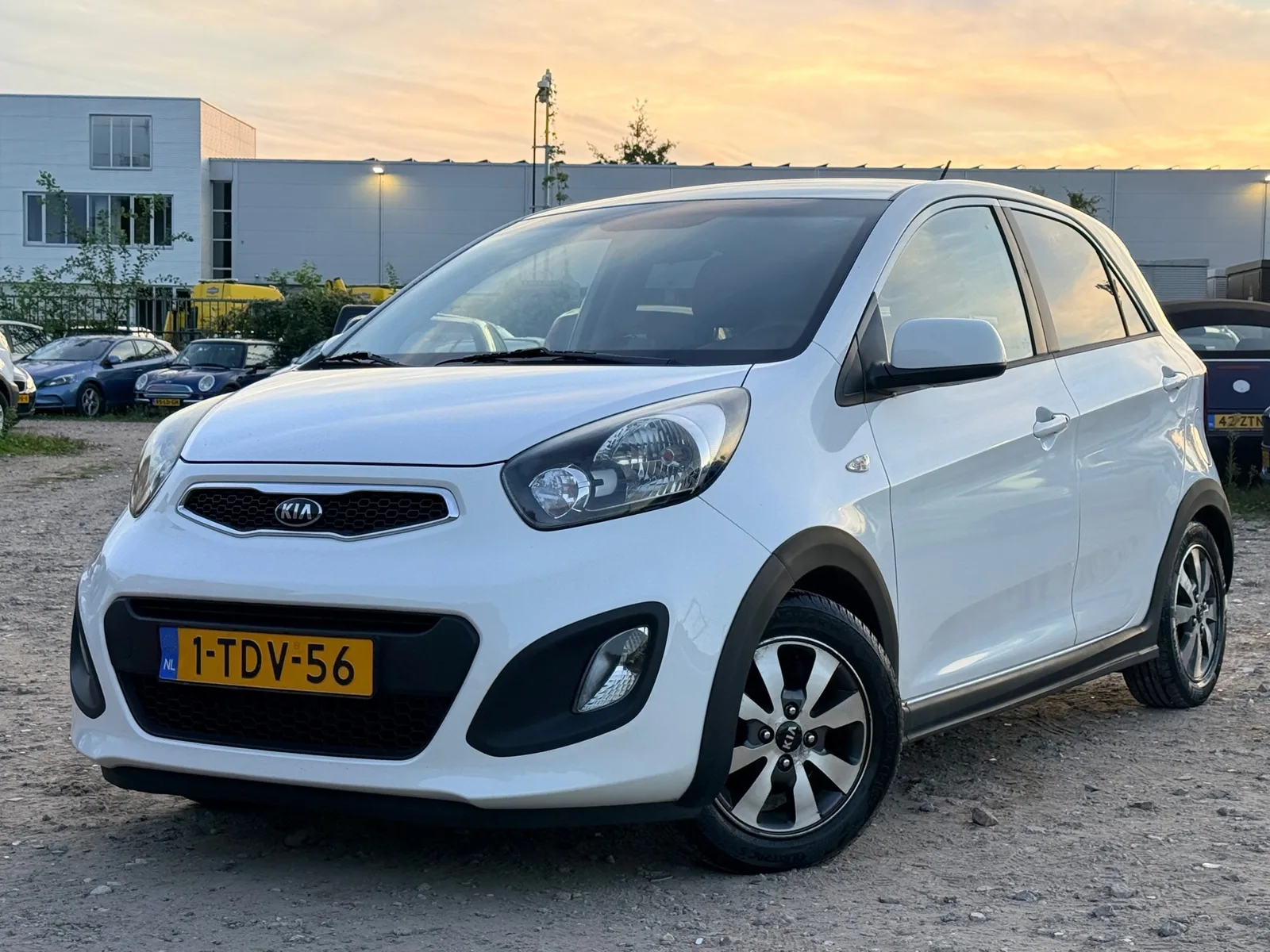 Kia Picanto (2014) — foto 1