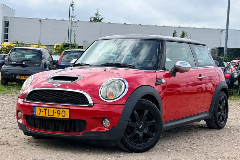 MINI Cooper (2010)