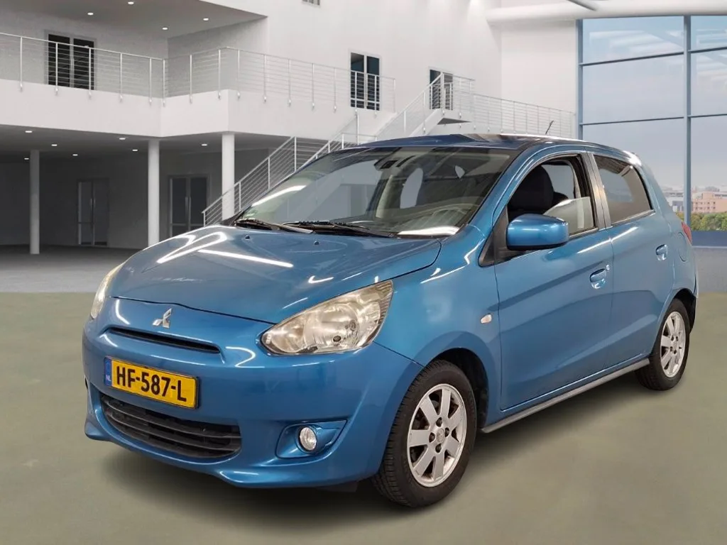 Mitsubishi Space Star (2015) — foto 1