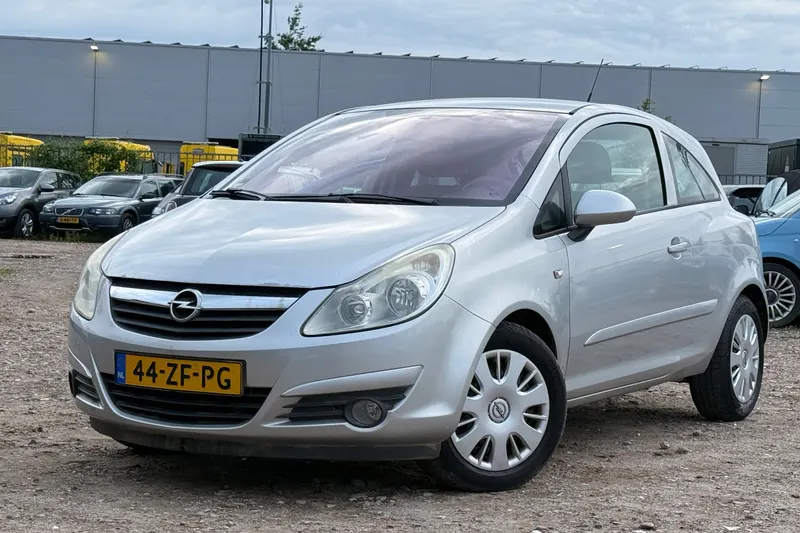 Opel Corsa (2008)
