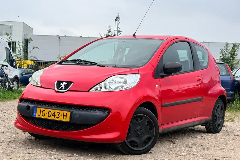 Peugeot 107 (2006)