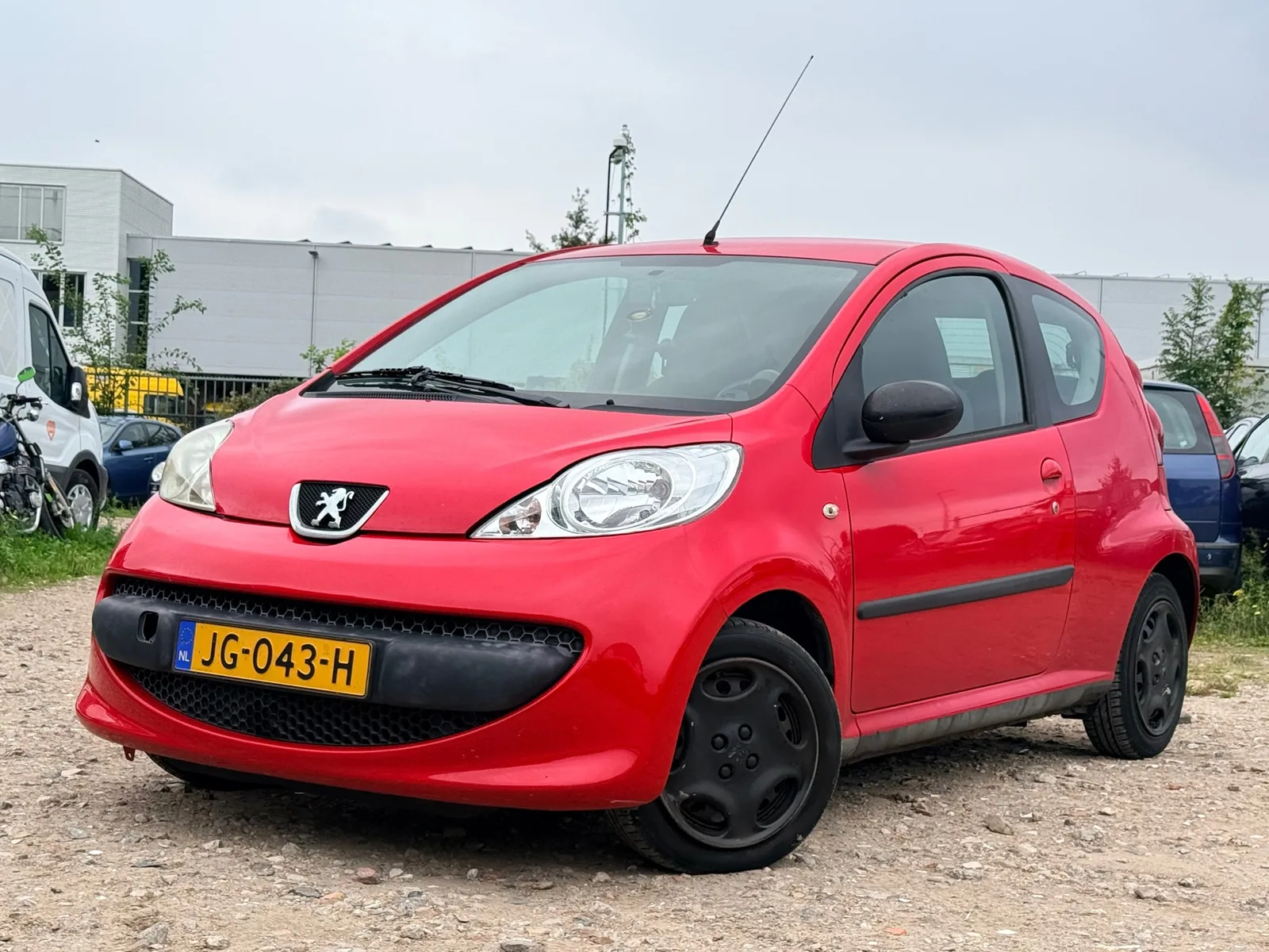 Peugeot 107 (2006) — foto 1