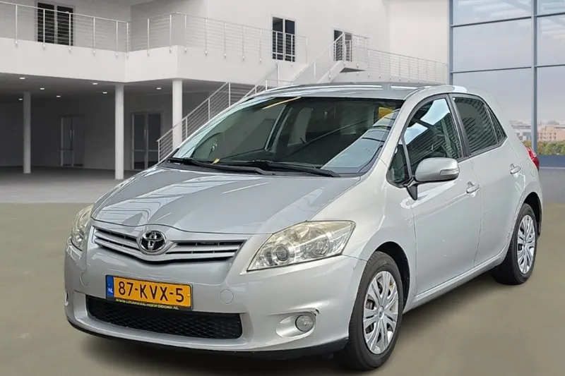 Toyota Auris (2010)